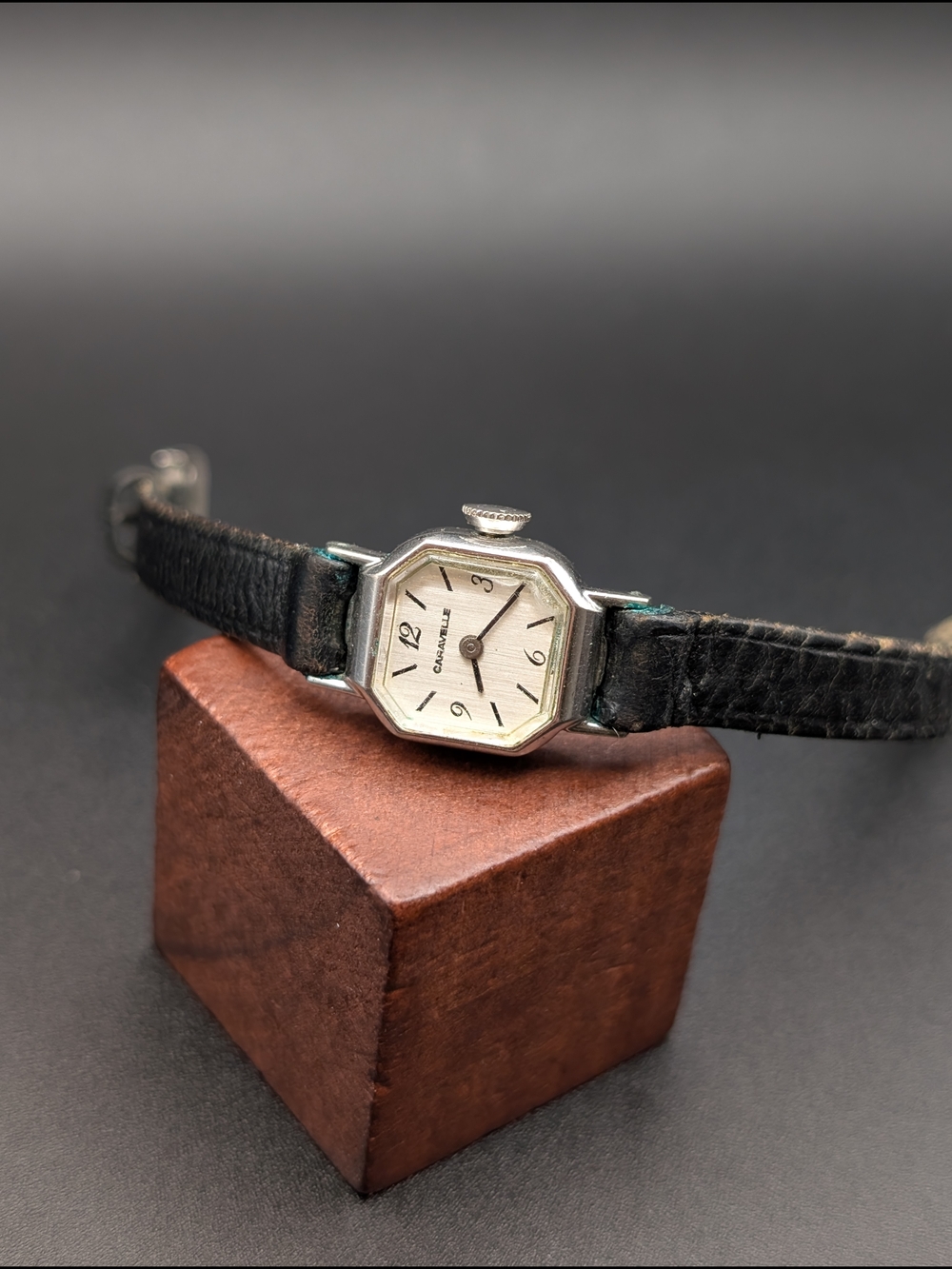 Vintage Bulova Caravelle Octagonal Silver Mechanical Watch Black Leather Strap